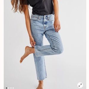 NWT Levis High Rise Wedgie Straight Jeans Size 23